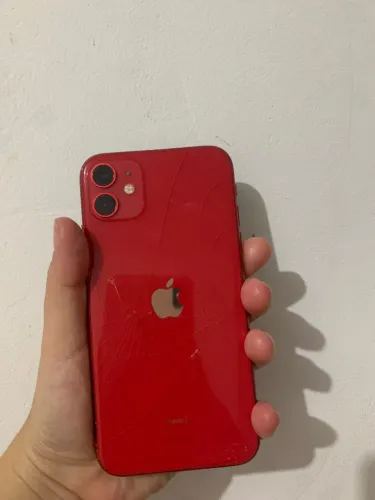 Iphone 11 vermelho 128GB