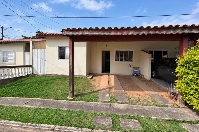 Casa em Condomínio à venda, 2 quartos, Lopes de Oliveira, Sorocaba/SP