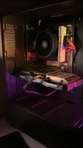 PC GAMER RYZEN 5 5600G + RX 6600 8GB