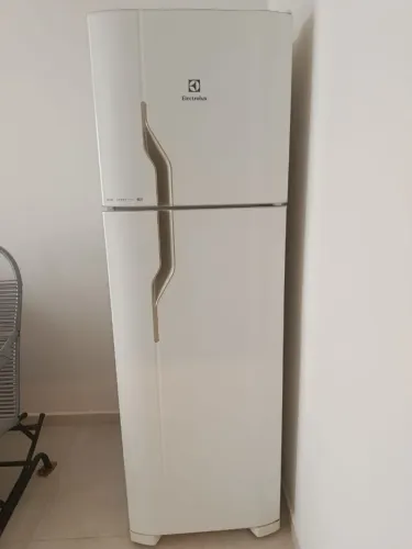 Vendo Geladeira Electrolux funcionando perfeitamente 