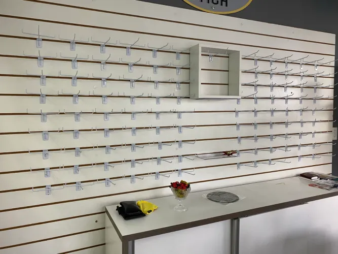 Móveis para loja,todos em MDF feitos em marcenaria e em perfeito estado