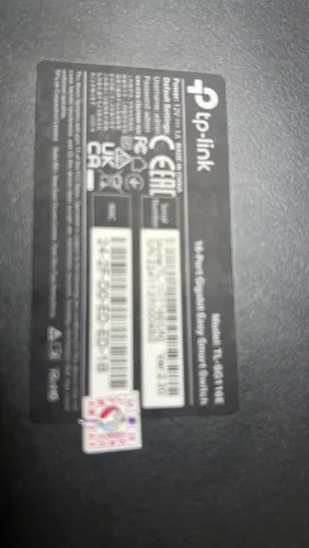 TP-Link TL-SG1016E ? Switch Gigabit Easy Smart de 16 portas.