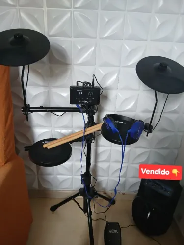 Leia o anúncio, Bateria eletrônica 100% funcionando e barato pra sair logo