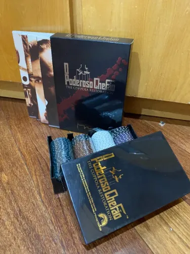 Box de filmes O Poderoso Chefão (The Coppola Restoration com Kit de Fichas de Poker