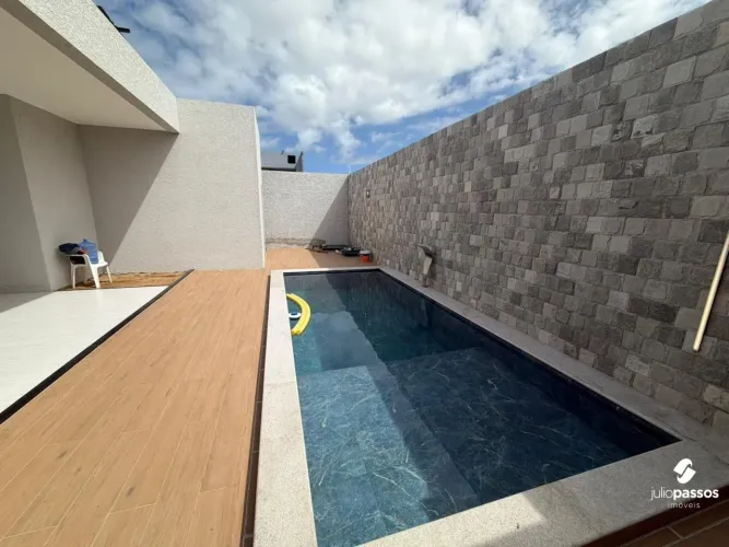 Casa à venda no bairro Aruana, área terreno 12 x 30m², área construída 240m², 3