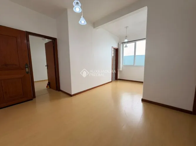 Apartamento 2 dormitórios na Cidade Baixa