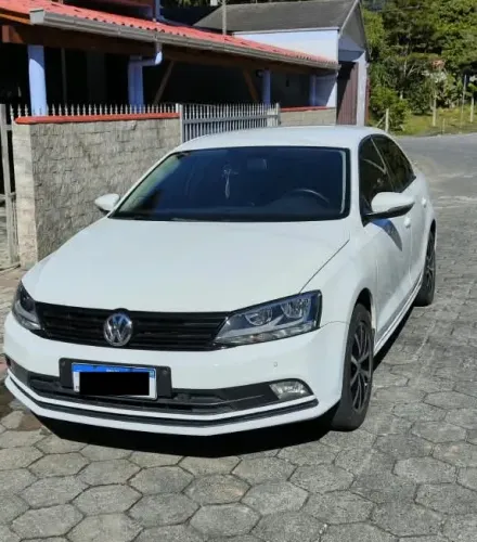 Volkswagen Jetta Trendline 1.4 TSI 16V 4P Mec. 2016