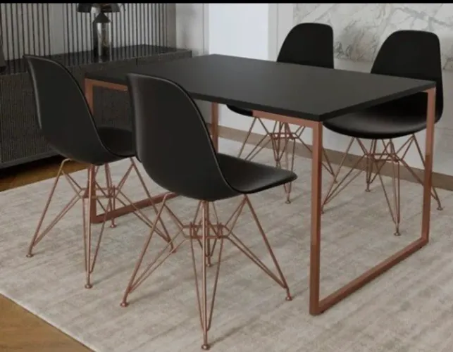 Mesa Industrial Base Ferro Cobre 137x90 Tampo Preto 4 Cadeiras Eiffel Ferro Cobre Assento