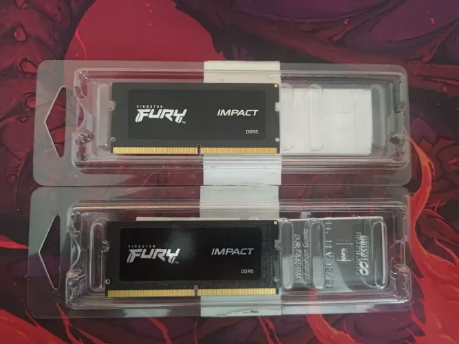 Duas Memórias RAM ddr5 Fury impact 32Gb (16x2)