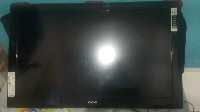 TV CCE 42
