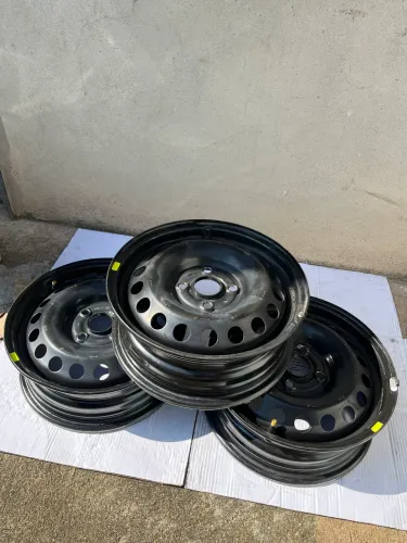 Rodas de ferro aro 14 Original Hyundai Hb20