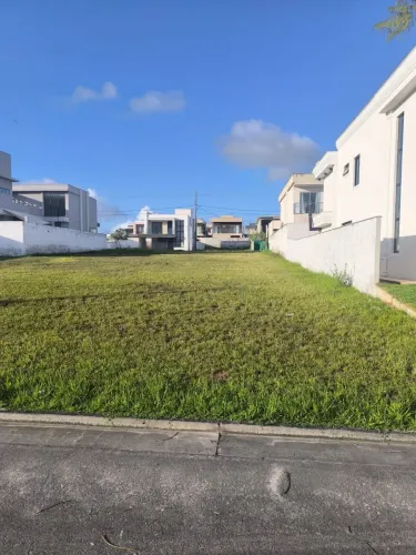 LOTE  ESCRITURADO COM 275M2 NO CONDOMÍNIO TERRAS ALPHAVILLE CAMAÇARI.