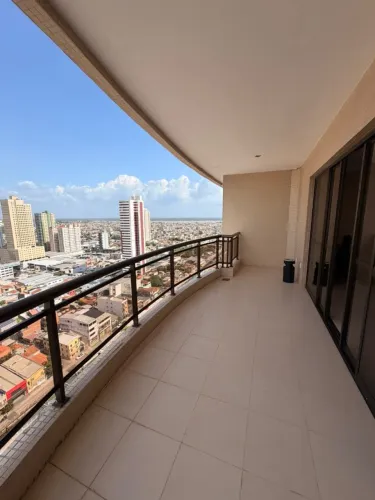 Cobertura Duplex, 361m², 05 Suítes, 02 Vagas, na Av Conselheiro, Ed Palácio Real