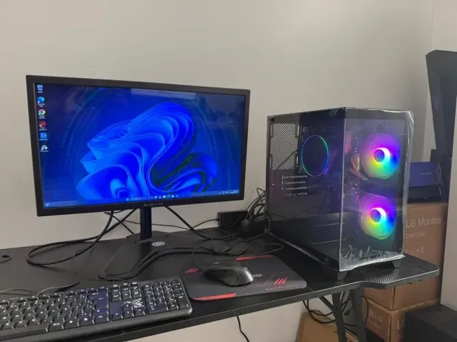 PC Gamer Ryzen 5 + Monitor, Teclado e Mouse (Semi Novo) Completo.