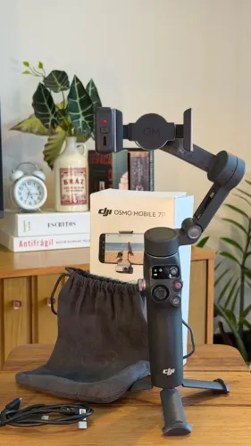 DJI Osmo Mobile 7P - Gimbal Triaxial p/ Celular - c/ caixa, manual, bag e cabos originais