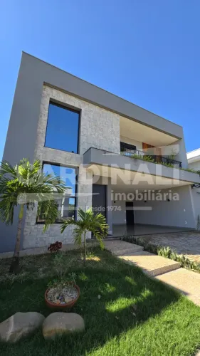 Lindo Sobrado Quinta Salto Residence, condomínio elegante e bem localizado.