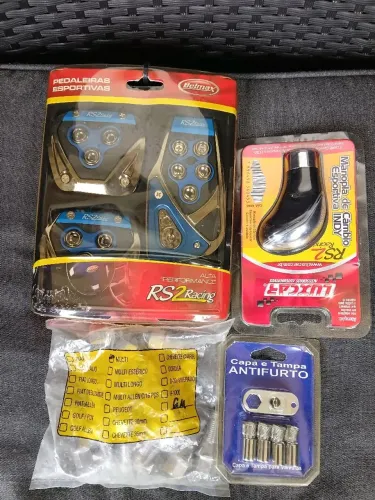 Vendo Parafusos da Rodas Astra e Outros, Capa Tampa,pedaleira RS 2 ,Manopla Esportiva.