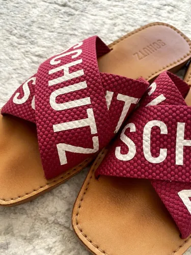 Chinelo lindo Schutz