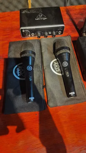 Microfones de Estúdio Profissionais