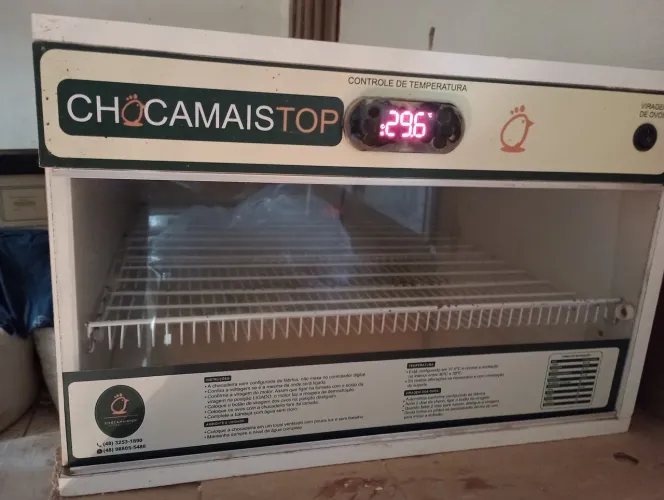 Chocadeira para 120 ovos