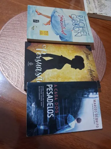 Livros romances drama...