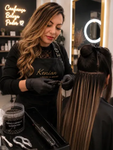 lash e extensionista de mega hair