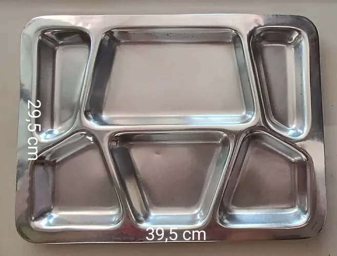 Bandejas com divisória inox