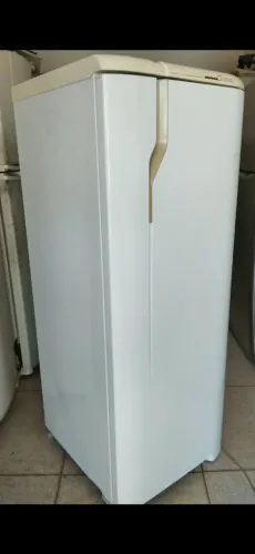 Geladeira eletrolux branca