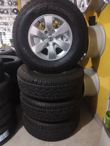 Rodas 16 Hilux pneus seminovos