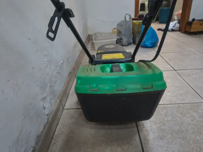 Cortador de grama trap 1.800 wats