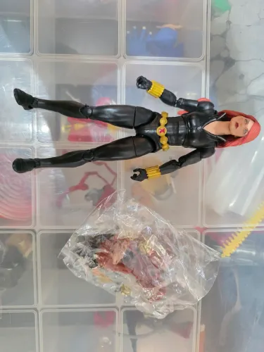 Viúva negra marvel legends