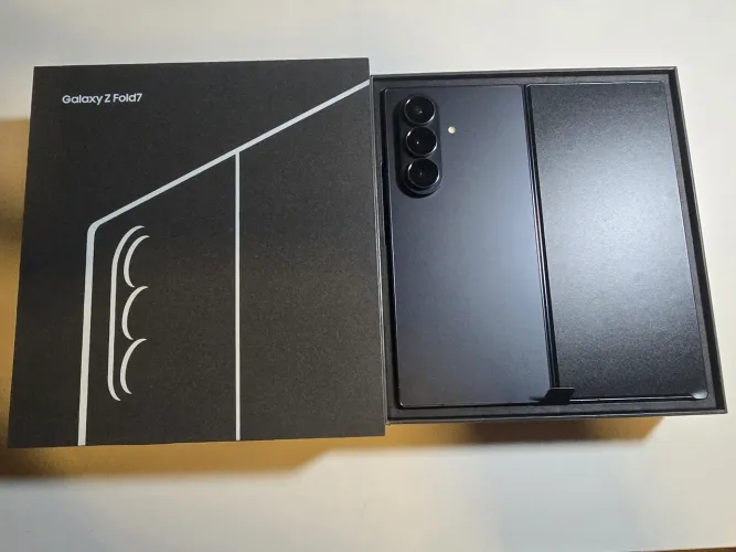 Galaxy Z Fold7 jetblack 1TB ( com nota fiscal)