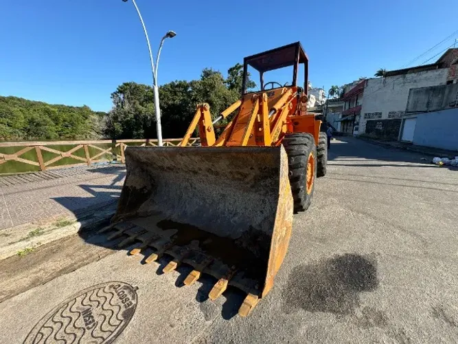 Pá Carregadeira Case W20B/1990