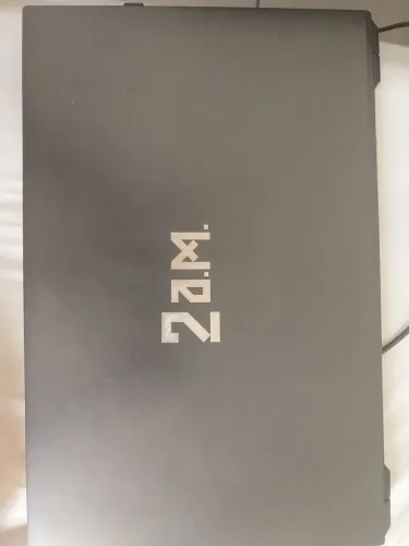 Notebook gamer com periféricos