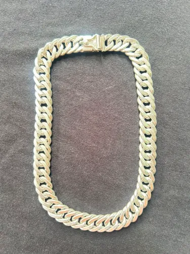 Cordão de prata