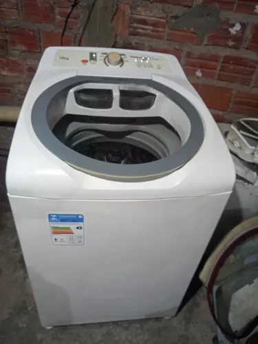 Maquina de lavar roupa