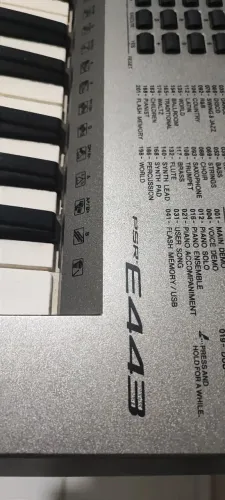 YAMAHA PSR e443 TECLAS SENSUTIVAS