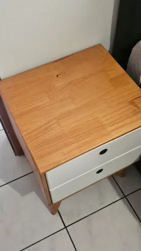Mesa de cabeceira