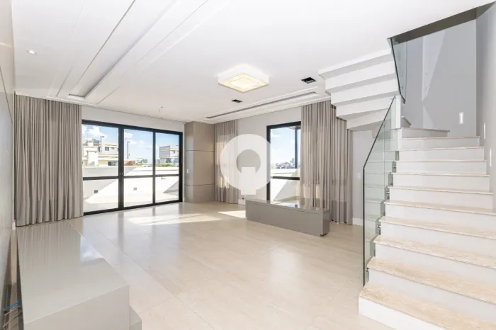 COBERTURA DUPLEX NO JUVEVÊ COM TERRAÇO, VISTA ABERTA, 2 SUÍTES E 4 VAGAS