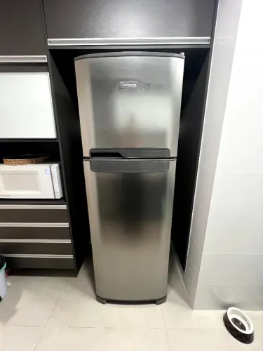 Geladeira PERFEITO ESTADO Continental Frost Free Duplex 380L