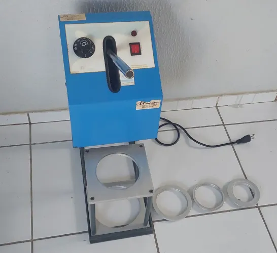 Seladora de Copos e Potes