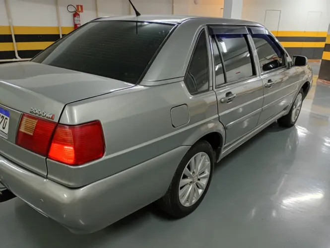 Volkswagen Santana 1.8 MI (álcool) 2001