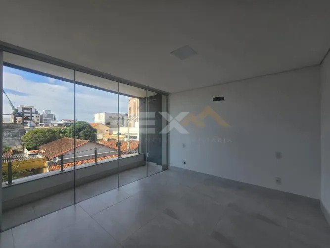 Apartamento à Venda com 03 Quartos no Bairro Bom Pastor em Divinópolis MG.