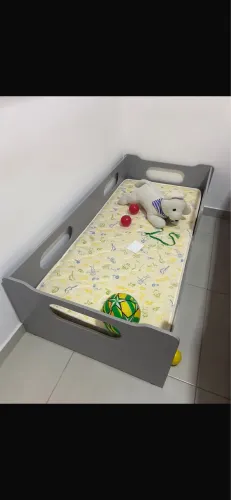 Cama Montessoriana