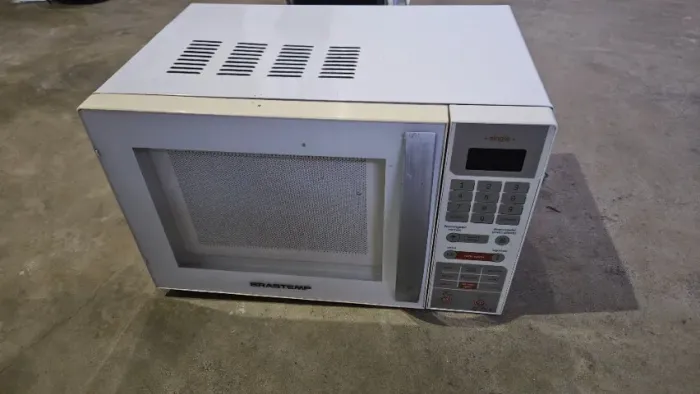 Microondas para retirar peças