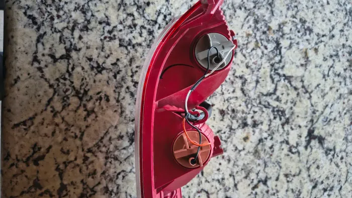 Lanterna do para-choque esquerdo HB20