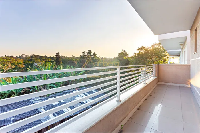 Casa em Condomínio com Piscina | Brooklin | 350 m² | 3 Suítes | 3 Vagas