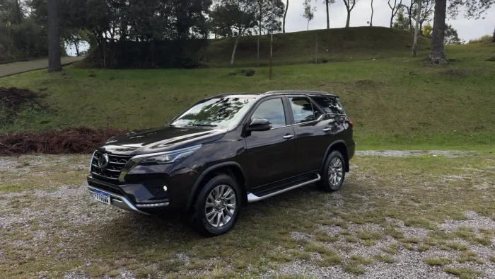 Toyota Hilux SW4 SRX 4X4 2.8 TDI 16V Dies. Aut. 2023