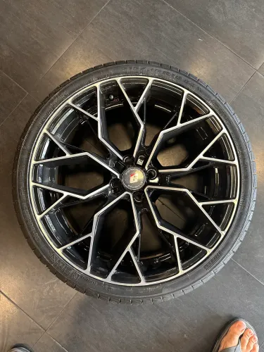 Rodas 18 polegadas 4x100 tala 7 offset 37 e pneus pirelli 215/35/18