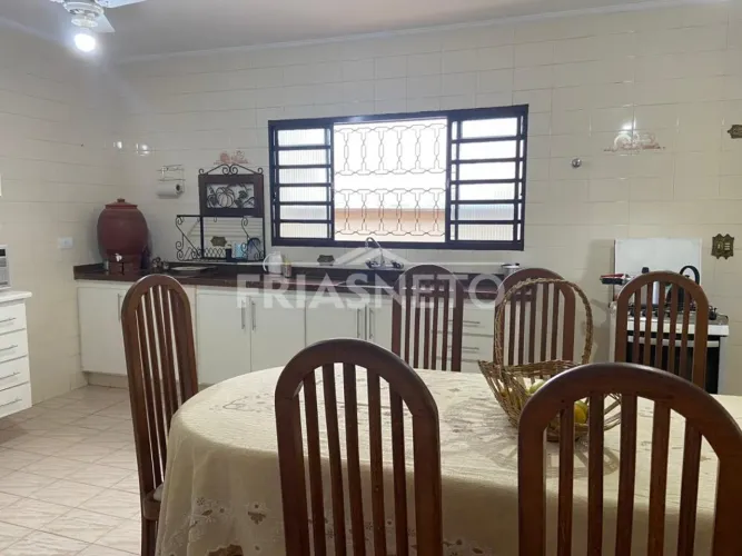 Casa à venda no bairro Paulicéia